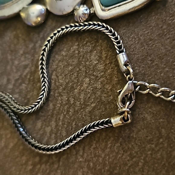 VTG Abstract Geometric Howlite Pendant Chain Necklace - Picture 5 of 7